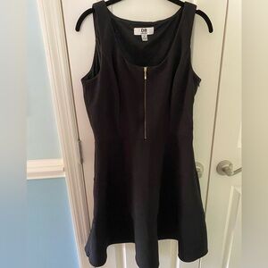 DR Collection Black front zip dress Size 8 PERFECT LITTLE BLACK DRESS